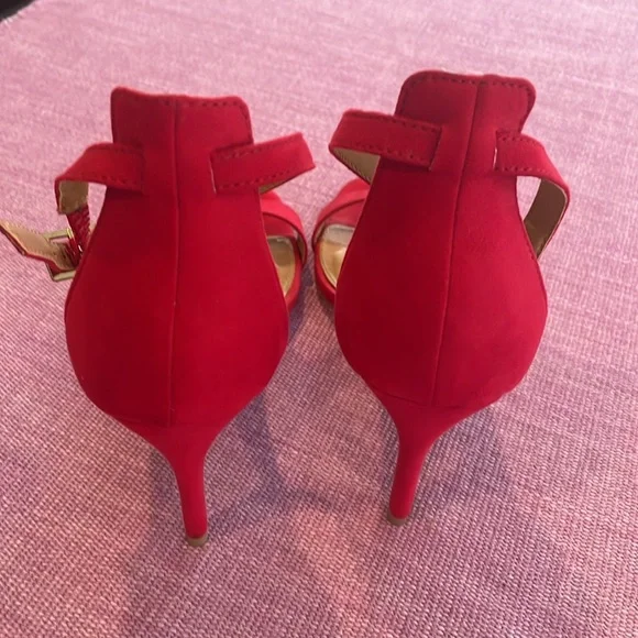 Red strappy heels - Picture 3 of 6